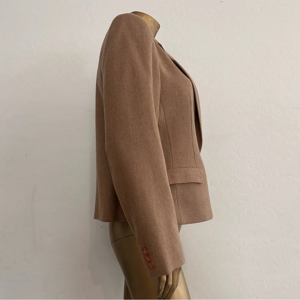 Vintage Evan Picone Classic Tan Wool Short Blazer size 14, union label 40” bust